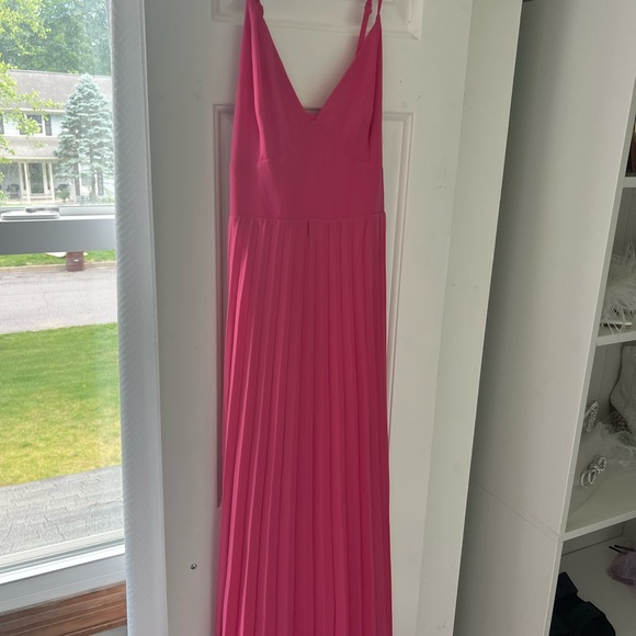 Lulu’s Pink Midi Dress - Picture 2 of 2